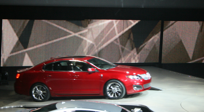 Illustration for article titled 2010 Lincoln MKS: Entry-Level Luxe Sedan Gets EcoBoost Engine